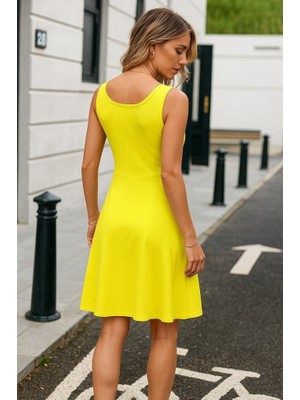 Ru Collective Kadın Askılı Yuvarlak Yaka Kısa Viskon Elbise