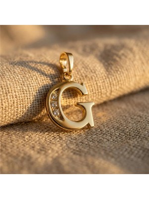 Zeino G Harfi Zirkon Taş Detaylı Kolye Ucu - 14K Altın Rengi Kaplama, 1,9 cm