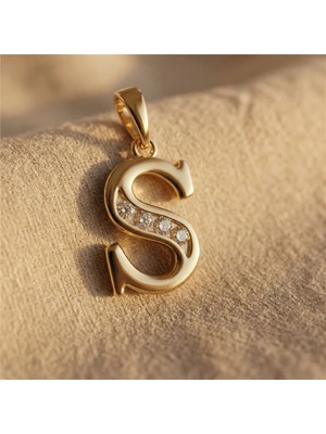 Zeino S Harfi Zirkon Taş Detaylı Kolye Ucu - 14K Altın Rengi Kaplama, 1,9 cm