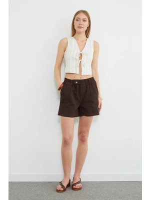 FullaModa Beli Lastikli Düğme Detaylı Gabardin Şort