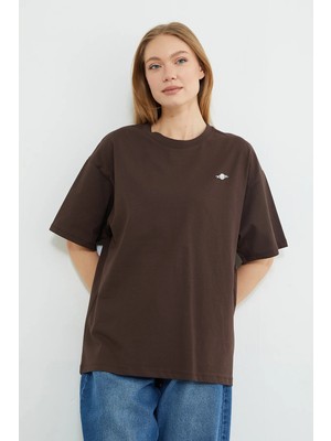 FullaModa Metal Aksesuarlı Bisiklet Yaka Salaş Tişört