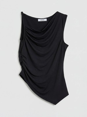 LC Waikiki Xsıde Siyah Dökümlü Yaka Büzgülü Bluz