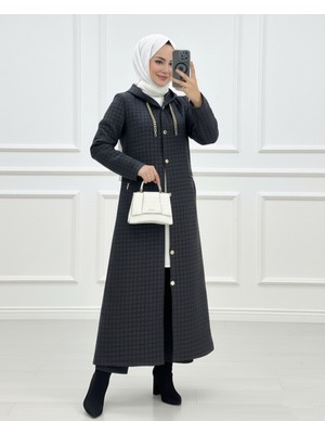 Modamorfo Yakası Zincir Detaylı Uzun Kapitone Kaban -Siyah