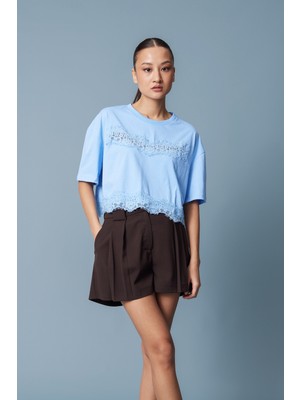 Nisan Triko Dantel Detaylı Kısa Kollu T-Shırt