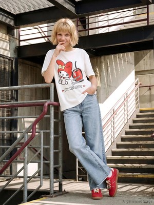 LC Waikiki Lcw Kids Ekru Bisiklet Yaka My Melody Baskılı Kız Çocuk Tişört