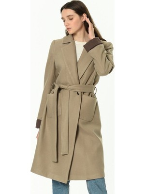 DEWBERRY Kadın Palto Bej Renk Orta Kalınlık Dokuma Malzeme ile Şık Tasarım