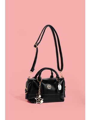 Westbag Kadın Parlak Rugan Deri Star Charm Detaylı El ve Omuz Askılı Çanta