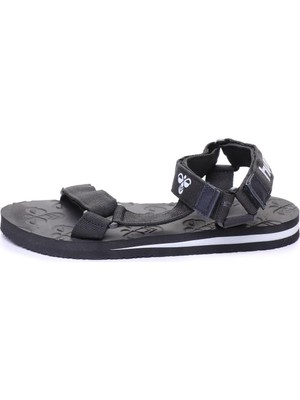 Hummel Ege Sandalet Kadın Modeli Gri Renkli Hafif Yapı ile Ergonomik Destek Sunar