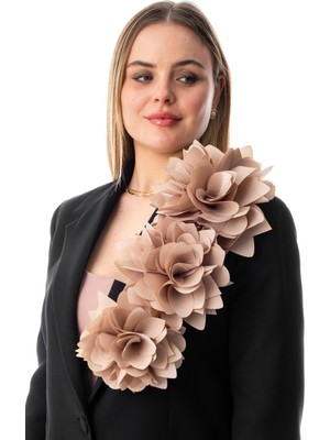 Gustello Adelina | Kadın Şık Yaka Çiçeği Aksesuarı - Iğneli 40 cm 16 cm Bant  Büyük Çiçek