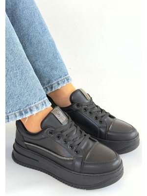 Modanı Seç Natte Siyah Cilt Bağcıklı Spor Ayakkabı