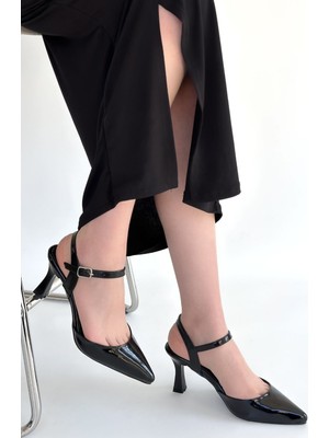 Modanı Seç Suden Siyah Rugan Topuklu Ayakkabı