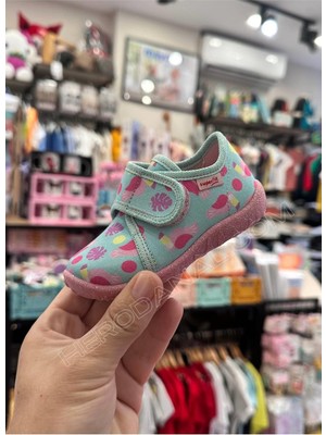 Superfit Kız Çocuk Ev Ayakkabısı - Yeşil ve Pembe Tabanlı