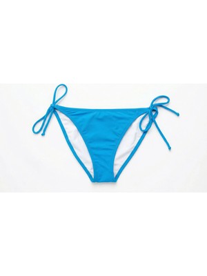 Zi Açık Mavi Kenarları Ince Ipli Bağcıklı Bikini Altı