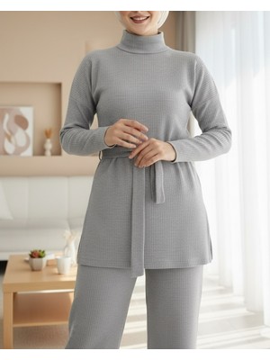 Modamorfo Yarım Boğazlı Kuşaklı Fitilli Takım  -Açık Gri