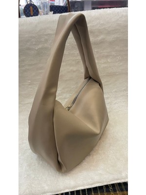 Black Yumuşak Deri Tek Gözlü Omuz Çantası