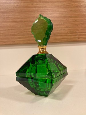 Plus Home Dekoratif Kristal Şişe Obje Renk Yeşil Yükseklik 17 cm