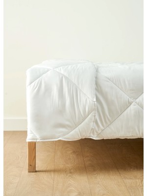 Bella Maison %100 Microfiber Bella Tek Kişilik Yorgan Beyaz (155x215 cm)
