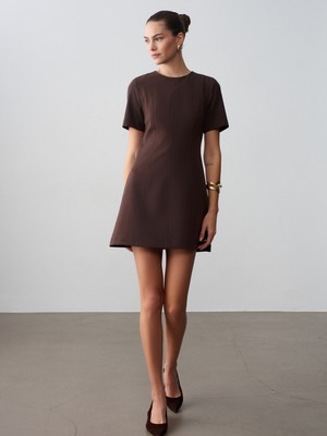 Dilvin 90937 Dikiş Detaylı Mini Elbise-Kahve