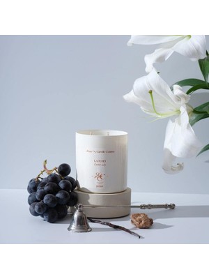 TeknoKapsül Soap And Candle Cuisine El Yapımı Soya Mumu, Lily Kokulu Ekru Cam MUM,%100 Vegan, Eco-Friendly | 300 gr • 11OZ