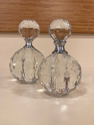 Plus Home Dekoratif Kristal Şişe Silindir Model 2'li Renk Şeffaf Gümüş Yükseklik 13 ve 10 cm