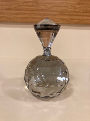 Dekoratif Kristal Şişe Silindir Model Ortaboy Yükseklik 14 cm Renk Füme Gümüş