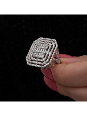 Inure Jewelry Gümüş Baget Taşlı Kadın Yüzük