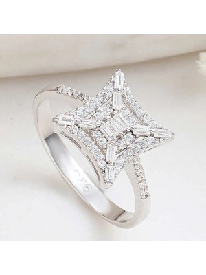 Inure Jewelry Gümüş Kare Zirkon Taşlı Kadın Yüzük