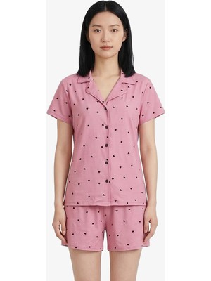 Cottonhill Pembe Kalp Desenli Yumuşak Dokulu Gömlek Yaka Kadın Şortlu Pijama Takımı