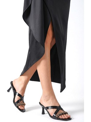 Gökhan Talay Lorena Esnek Yumuşak Kaymaz Taban (4 Cm) Siyah Rugan  Çapraz Burgu Koyu Altın Bantlı Kadın Topuklu Terlik