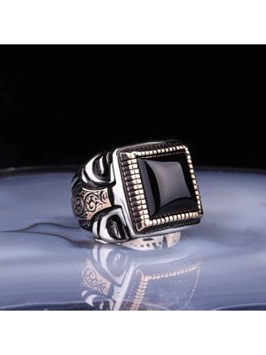 Inure Jewelry Gümüş Kare Onix Taşlı Erkek Yüzük