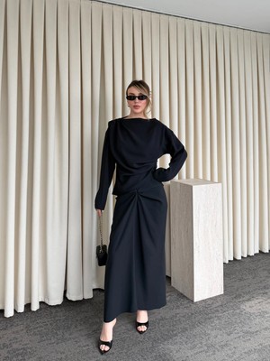 Laluvia Siyah Drapeli Etek Bluz Takım - 0674