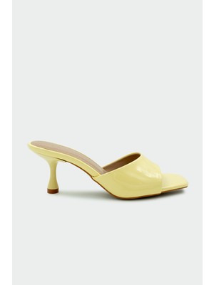 Laminta Perry Küt Burun Sarı Kadın Topuklu Terlik