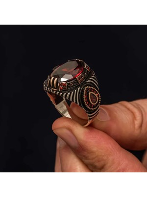 Inure Jewelry Gümüş Kırmızı Fasetli Taşlı Erkek Yüzük