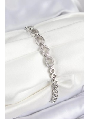 Uravas Store Pirinç Zirkon Taşlı Oval Model Gümüş Renk Kadın Bileklik - TJ-BB7544