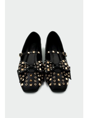 Laminta Jetson Zımba Detaylı Siyah Kadın Fiyonklu Babet