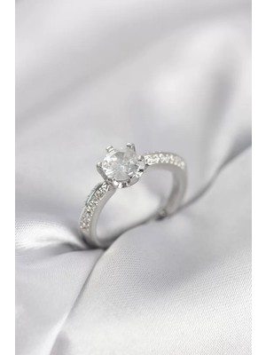 Uravas Store Tek Taş Model Zirkon Taşlı Gümüş Renk Kadın Yüzük - TJ-BYK4017