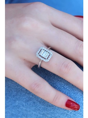 Uravas Store Gümüş Renk Baget Zirkon Taşlı Kadın Yüzük - TJ-BYK2600