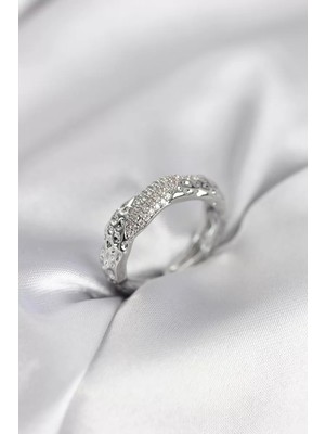 Uravas Store Zirkon Taşlı Puntalı Gümüş Renk Kadın Yüzük - TJ-BYK3988