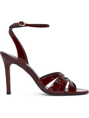 Derimod Kadın Bordo Bilekten Tokalı Yüksek Ince Topuklu Rugan Deri Sandalet 26SFD161616