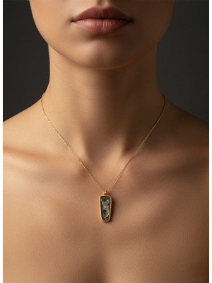 G&a Jewels Şiirin Büyüsü 925 Ayar Oksitli Yaldız (Altın) Kaplama Gümüş Kolye