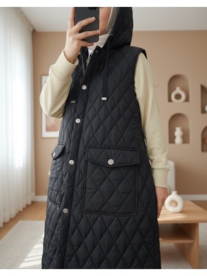 Modamorfo Kapaklı Cepli Kapitone Yelek -Siyah