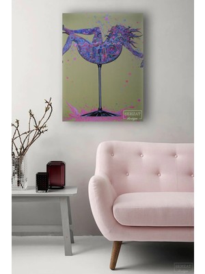 Şehzat Şarap Kadehindeki Yağlıboya Görünümlü Tekli Dikey Kanvas Duvar Tablosu