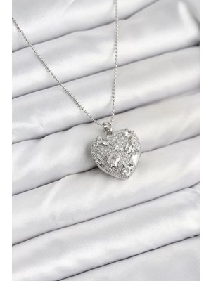 Uravas Store Çelik Zincir Gümüş Zirkon Taşlı Kalpli Kadın Kolye - TJ-BKO10625