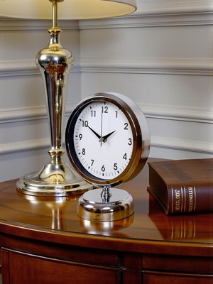 Noble Time 25 x 20 cm Metal Krom Masa Saati