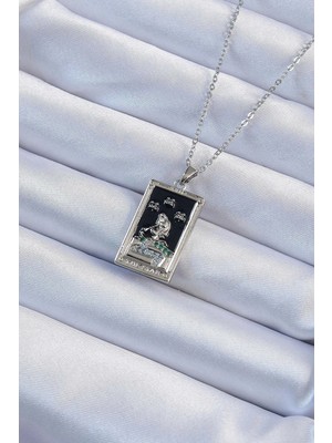 Buğz 316L Çelik Zincir Gümüş Renk Zirkon Taşlı Siyah Mineli Kız Figürlü Tarot Kolye