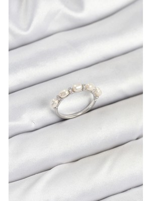 Buğz Pirinç Gümüş Renk Sıralı Incili Kadın Yüzük