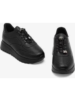 Tonny Black Kadın Siyah Rahat Kalıp Bağcıklı Kadın Ayakkabı