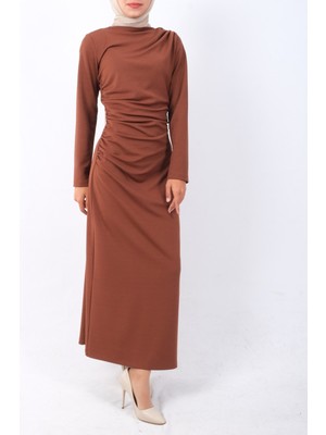 Modamorfo Kayık Yaka Yandan Drapeli Örme Krep Elbise -Taba
