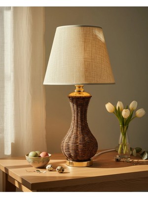 Decodelight Gold Ayak Kahverengi Hasır Rattan Örmeli Gövde Hazeran ve Kumaş Şapkalı Bohem Abajur Masa Lambası