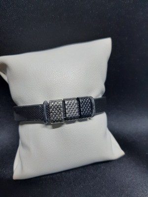 Mryart Noktalı Kaliteli Mıknatıslı Suni Deri Bileklik Unisex